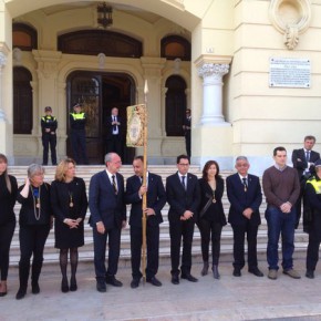 C's se une a la corporación en el paso de la Hermandad del Descendimiento