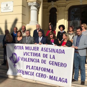 Minuto de silencio en memoria de la mujer asesinada en Palma de Mallorca