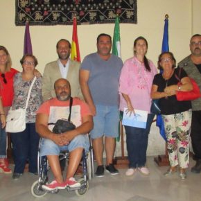 Cassá se reúne con responsables de 'supermercados solidarios' en Málaga para hacer balance