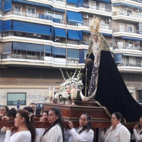 Cs acompaña a la Virgen de las Lágrimas del Carmen en Huelin