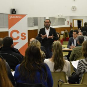 Ciudadanos activa '11x11xMálaga' con un encuentro participativo con vecinos en Teatinos